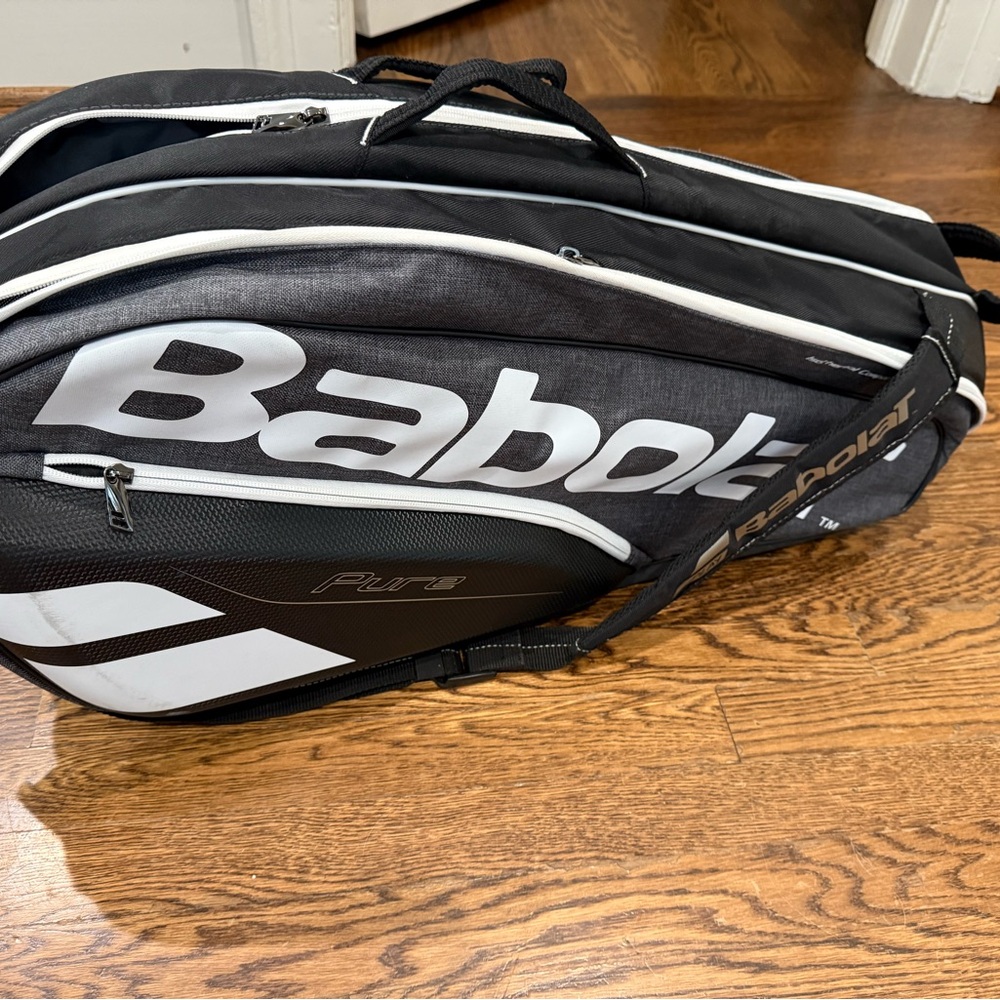 Babolat 3 compartment tennis bag.